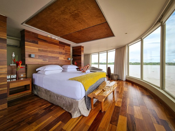 Avalon Waterways Delfin III Owners Suite 2.jpg